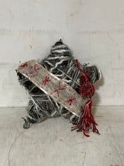 14 X STONE THE CROWS MD STAR & POM POM HANGER - WIDTH 26CM - TOTAL RRP £182