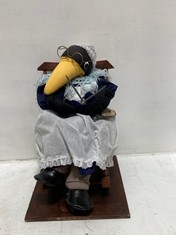 8 X STONE THE CROWS GRANDMA CROW - HEIGHT 40CM - TOTAL RRP £560