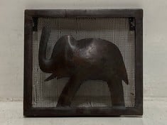 32 X STONE THE CROWS SMALL WALL DECORATION ELEPHANT - WIDTH 20CM - TOTAL RRP £8704