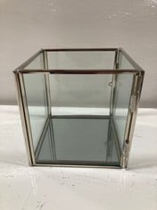 36 X STONE THE CROWS CUBE - GEOMETRIC CANDLEHOLDER - HEIGHT 10CM - TOTAL RRP £360