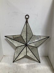 4 X STONE THE CROWS LARGE GLASS STAR LIGHTS (BROKEN GLASS) - HEIGHT 70CMS - TOTAL RRP £700