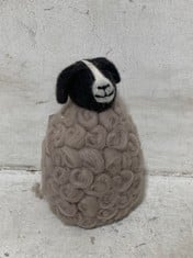 64 X STONE THE CROWS MEDIUM UPRIGHT JACOB SHEEP - ITEM NO. 133013