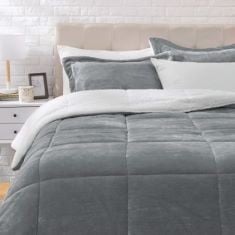 3 X BASICS ULTRA-SOFT MICROMINK SHERPA 3 PIECE COMFORTER BED SET, KING, 264 X 229 CM & 2 PILLOWCASES 51 X 91 CM, CHARCOAL, SOLID.