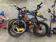 4 X ASSORTED KIDS BIKES TO INCLUDE BATMAN RIDE ON KIDS BATMAN BIKE IN BLACK / YELLOW (ZONE 3) (KERBSIDE PALLET DELIVERY)