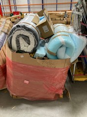 PALLET OF ASSORTED ITEMS TO INCLUDE SINGLE ROLLED MEMORY FOAM MATTRESS (ZONE 4) (KERBSIDE PALLET DELIVERY)