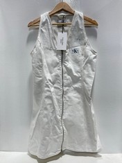 CALVIN KLEIN JEANS ZIP THROUGH SLEEVELESS DRESS WHITE DENIM SIZE LG RRP- £110