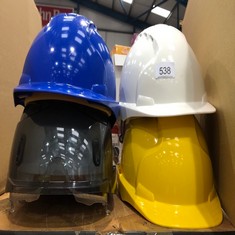 QUANTITY OF WORK HELMETS: LOCATION - BACK TABLES