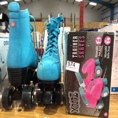 XOOTZ BEGINNER QUAD ROLLER SKATES FOR KIDS, BOYS & GIRLS, PINK + GIRLS BLUE ROLLER SKATES SIZE 38: LOCATION - BACK TABLES