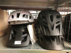 QUANTITY OF SPORTS & EXERCISE ITEMS TO INCLUDE IXS TRIGGER AM UNISEX ADULT MTB HELMET, GREY (GREY), ML (58-62CM): LOCATION - B RACK