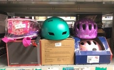 QUANTITY OF SPORTS & EXERCISE ITEMS TO INCLUDE ABUS SMILEY 2.0 KIDS HELMET - BIKE HELMET - FOR GIRLS AND BOYS - PURPLE, SIZE S: LOCATION - B RACK