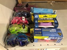 QUANTITY OF SPORTS & EXERCISE ITEMS TO INCLUDE CRESSI KIDS MOON SNORKELING MASK, PINK/LILAC, 5-10 YEARS: LOCATION - E RACK