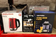 QUANTITY OF KITCHEN & APPLIANCES ITEMS TO INCLUDE MORPHY RICHARDS EQUIP RED JUG KETTLE - 1.7L - RAPID BOIL - LIMESCALE FILTER - 102785: LOCATION - A RACK