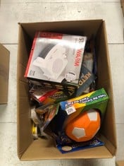 QUANTITY OF ASSORTED ITEMS TO INCLUDE STAY ACTIVE KICKER BALL: LOCATION - B RACK