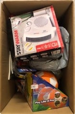 QUANTITY OF ASSORTED ITEMS TO INCLUDE STAY ACTIVE KICKER BALL: LOCATION - B RACK