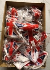 QUANTITY OF ASSORTED ITEMS TO INCLUDE G2PLUS 10M UNION JACK FLAG BUNTING, 30 PCS BRITISH BUNTING BANNER, REUSABLE UK GARDEN BUNTING, 20X28CM D DAY BUNTING FOR D DAY 80TH ANNIVERSARY: LOCATION - C RAC