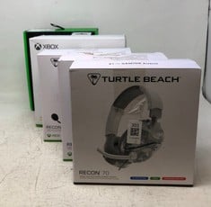 QUANTITY OF  HEADSETS TO INCLUDE TURTLE BEACH RECON 70 CAMO WHITE GAMING HEADSET FOR XBOX SERIES X|S, XBOX ONE, PS5, PS4, NINTENDO SWITCH & PC: LOCATION - D RACK