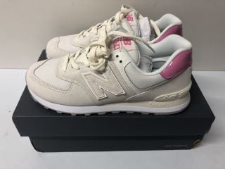 NEW BALANCE WHITE / PINK SHOES - SIZE 8