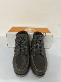 TIMBERLAND MID LACE GREY BOOT - SIZE 7