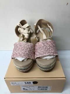 RAVEL FORRES PINK HEELED SHOES - SIZE: 3