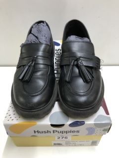 HUSH PUPPIES ABIGAIL SNR BLACK SHOES - SIZE 5