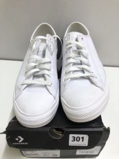 CONVERSE CTOX WHITE SHOES - SIZE 10