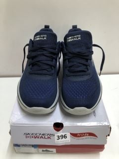 SKECHERS GOWALK NAVY MENS SHOES - SIZE 7