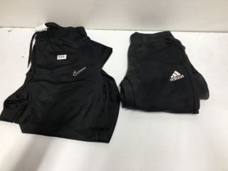 2 X DESIGNERE CLOTHING TO INC NIKE JOGGERS - SIZE M