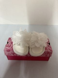 LELLI KELLY WHITE CHILDREN'S SLIDERS - SIZE 10