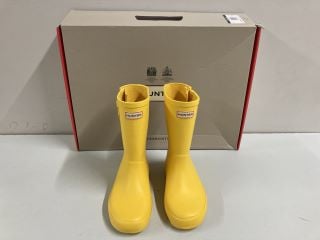 HUNTER ORIGINAL KIDS WELLINGTON BOOTS - YELLOW - SIZE: 3 - RRP.£47