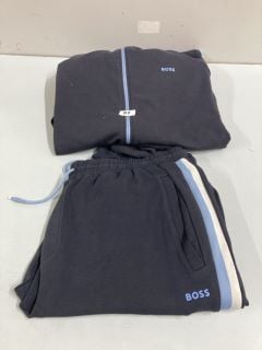 BOSS LOGO STRIPE TRACKSUIT SET - NAVY - SIZE: 3XL - RRP.£290