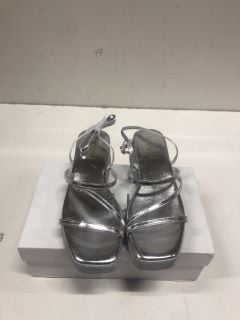 QUIZ SANDALS UK SIZE: 5