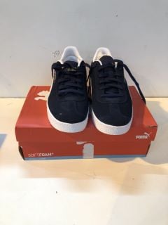 PUMA CLUB UK SIZE: 9