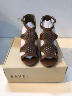 RAVEL NUDE PATENT UK SIZE 7