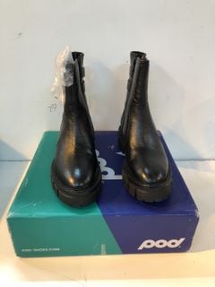 POD KEIRA BLACK UK SIZE: 3