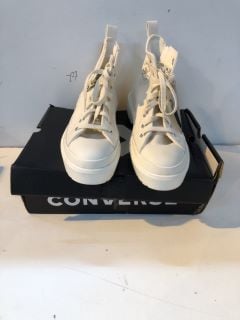 CONVERSE UK SIZE: 4