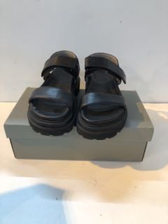 ALLSAINTS RORY SANDAL UK SIZE: 4