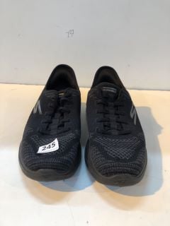 SKECHERS GO WALK  9