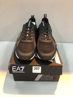 EMPORIO ARMANI TRAINERS UK SIZE: 9