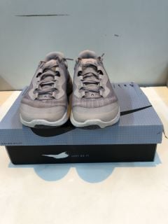 NIKE REACT MILER 2 SHIELD UK SIZE: 4