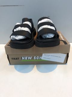 SCHUH TINA CHUNKY LEATHER SANDAL UK SIZE: 6