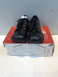 KICKERS KICK LO J CORE UK SIZE: 1 OLDER