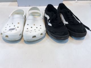 2 X SHOES INC CROCS UK SIZE: 4