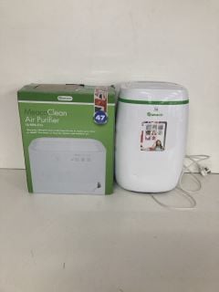 2 X MEACO ITEMS INC MEACO 12L DEHUMIDIFIER