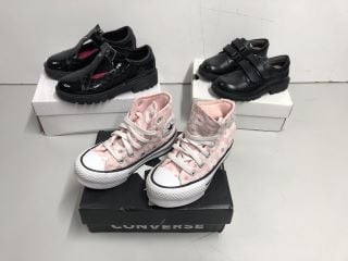 THREE PAIRS OF DESIGNER SHOES TO INCLUDE CONVERSE SIZE 10 JNR