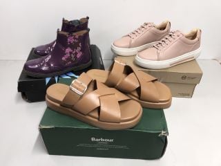 THREE PAIRS OF SHOES TO INCLUDE CLARKS SIZE 6