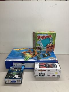 TOYS AND GAMES TO INCLUDE A HOT WHEELS SET