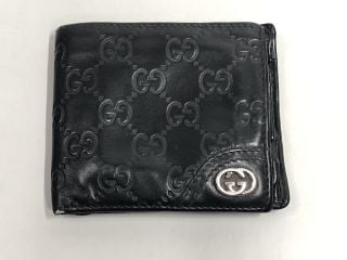 GUCCI BLACK LEATHER BIFOLD WALLET (VAT ONLY PAYABLE ON BUYERS PREMIUM)