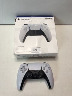 2 X SONY PLAYSTATION FIVE DUAL SENSE WIRELESS CONTROLLERS