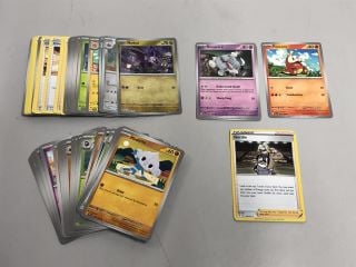 QTY OF POKÉMON CARDS