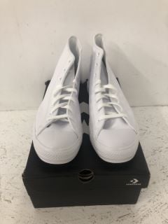 CONVERSE HIGH TOP TRAINERS SIZE: 12